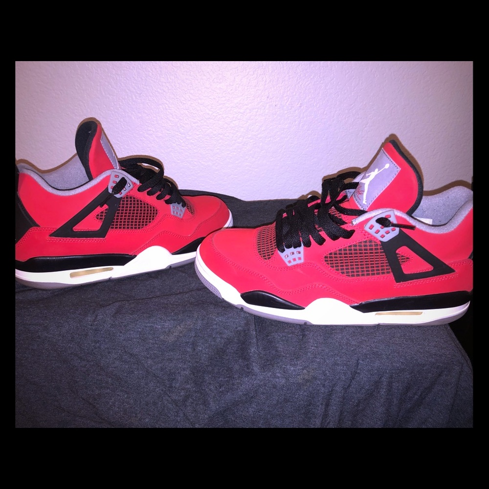 Jordan Toro Bravo 4